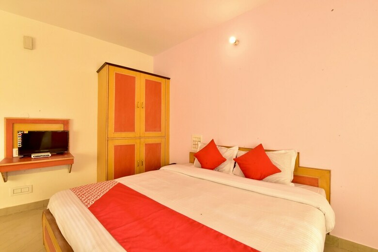 Hotel Oyo 19152 Silver Face