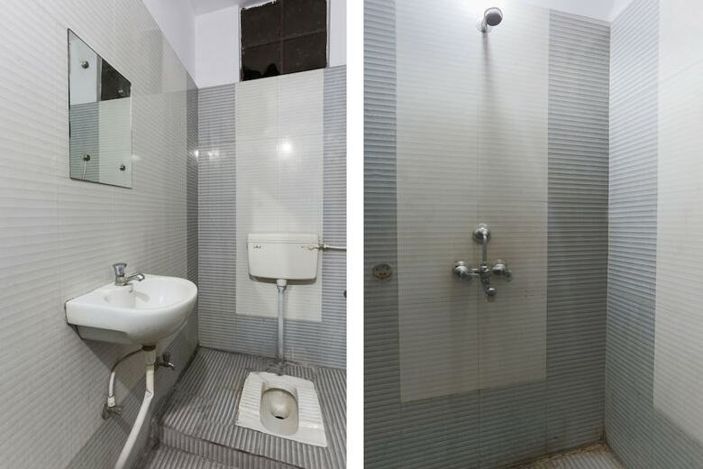 Oyo 16749 Hotel Paris