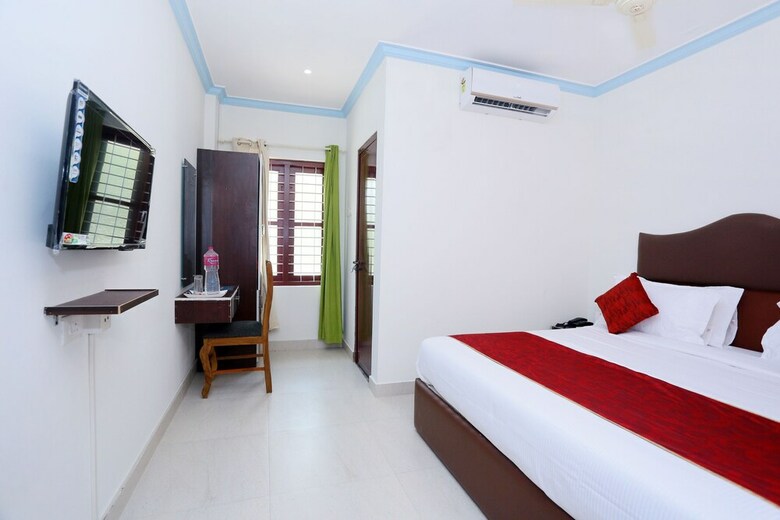 Hotel Oyo 22008 Jrj Suites