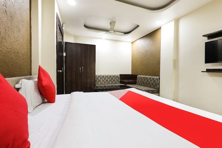 Oyo 3901 Hotel Ashoka Palace