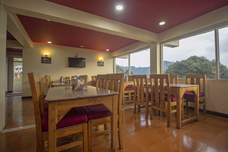 Hotel Oyo 18536 Batasia Guest House