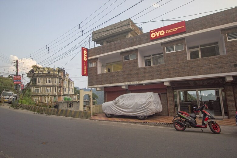 Hotel Oyo 18536 Batasia Guest House