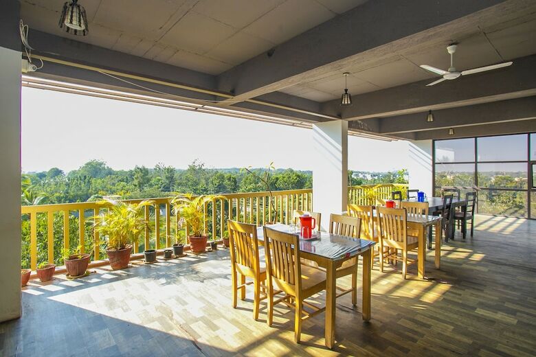 Hotel Oyo 22935 Iwe Studio