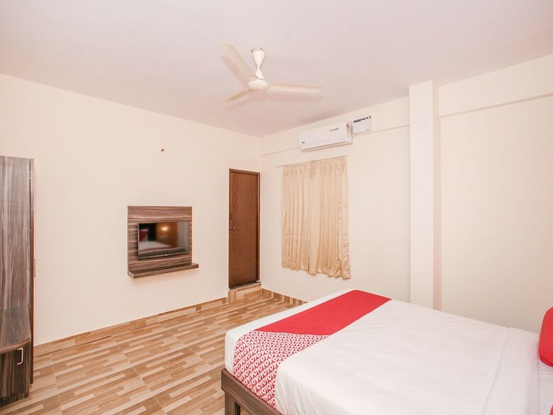 Oyo 10480 Hotel Pmr