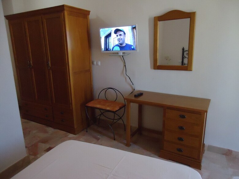 Hotel Fortes La Nuit S.l.