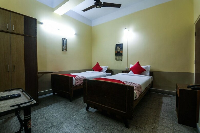Hotel Oyo 16396 Riverview Guest House