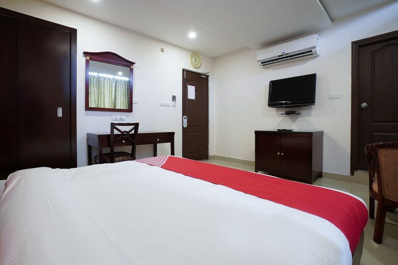Hotel Oyo Flagship 18828 Swagath Residency Kondapur