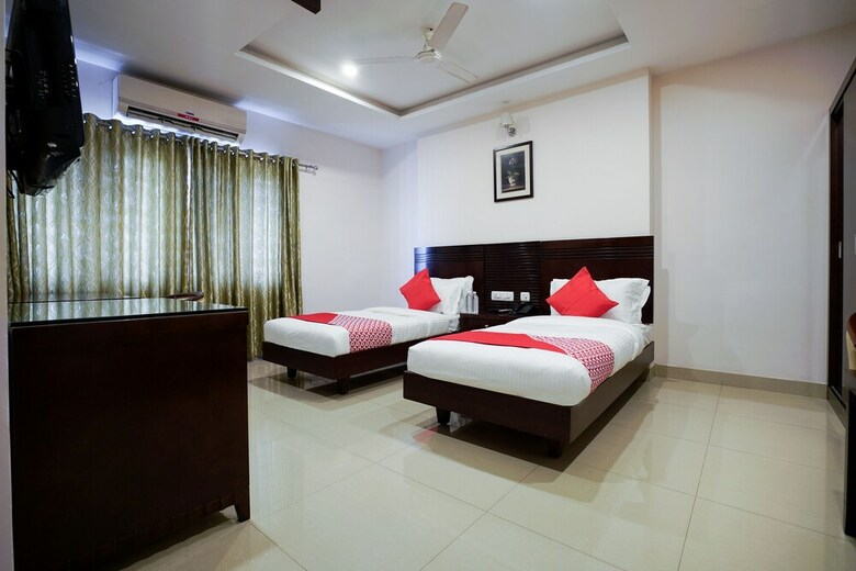 Hotel Oyo Flagship 18828 Swagath Residency Kondapur