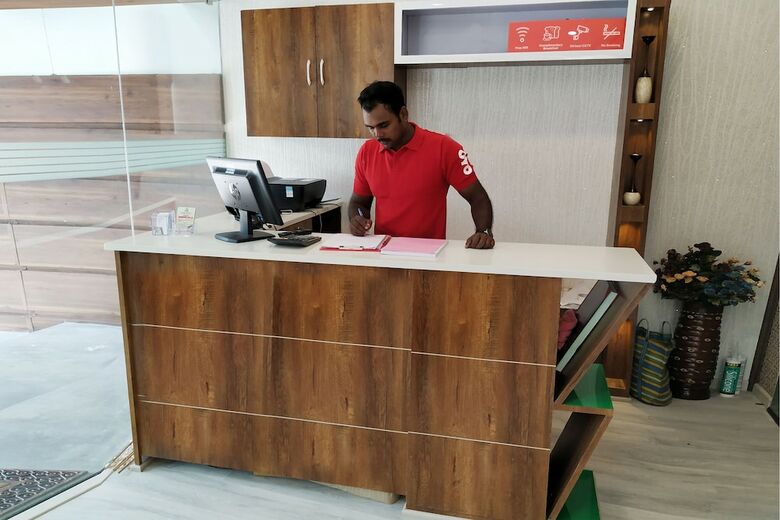 Hotel Oyo 22485 Tcs Suites