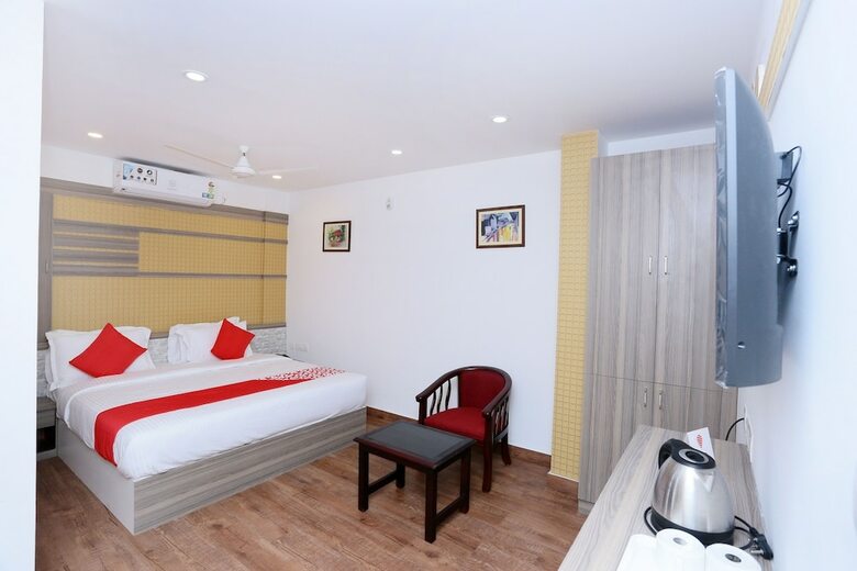 Hotel Oyo 22485 Tcs Suites