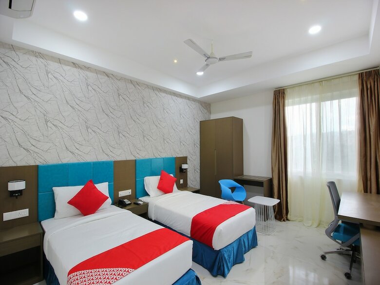 Hotel Oyo 13219 Sri Rama Excellency