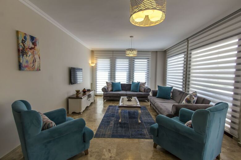 Villa East By Tatilpremium