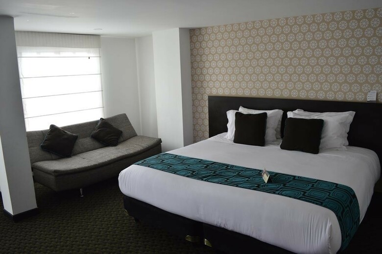 Hotel Confort 80 Castellana