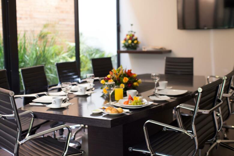 Aparthotel 93 Luxury Suites & Residences