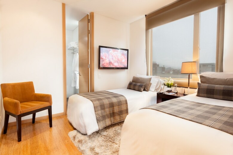 Aparthotel 93 Luxury Suites & Residences