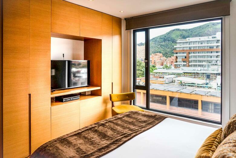 Aparthotel 93 Luxury Suites & Residences