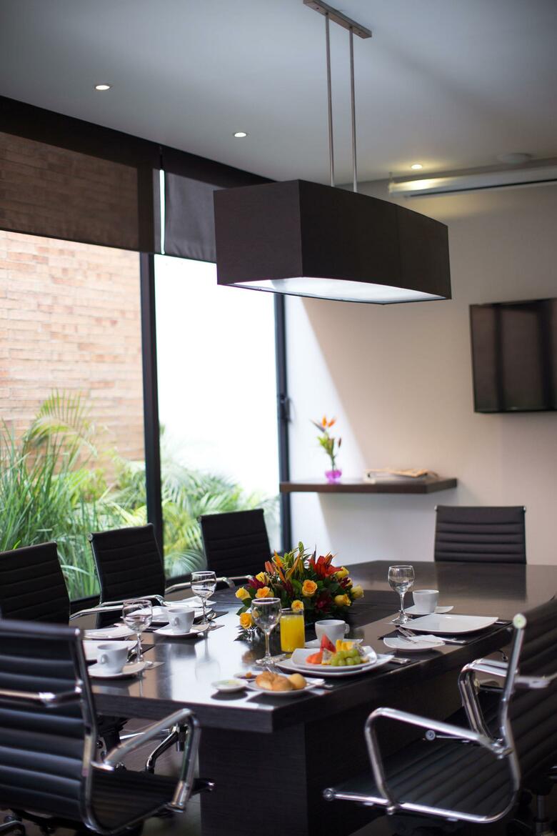 Aparthotel 93 Luxury Suites & Residences