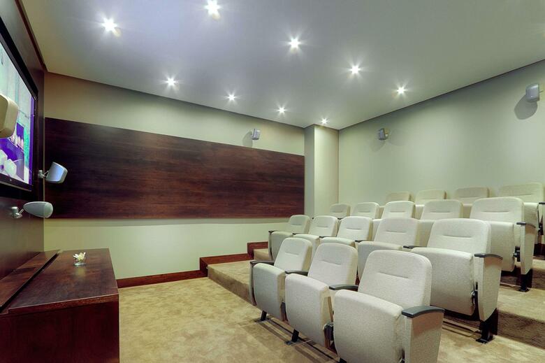 Aparthotel 93 Luxury Suites & Residences