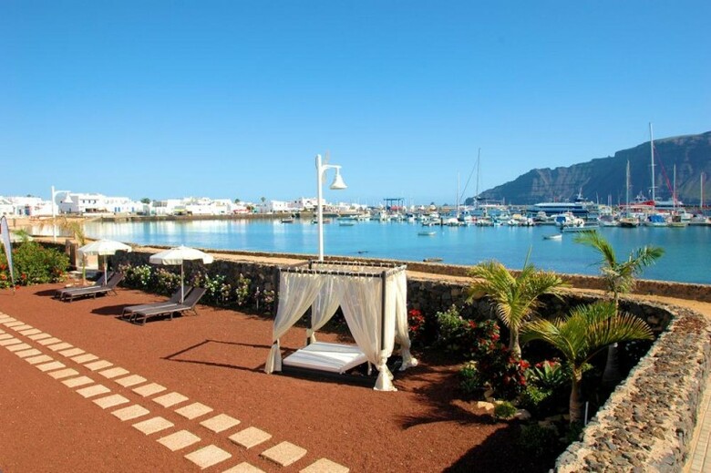 Evita Beach Apartamentos