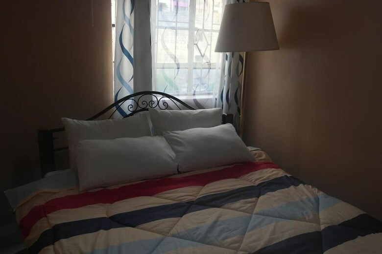 Hotel Blueman Smile Suites - Jkia
