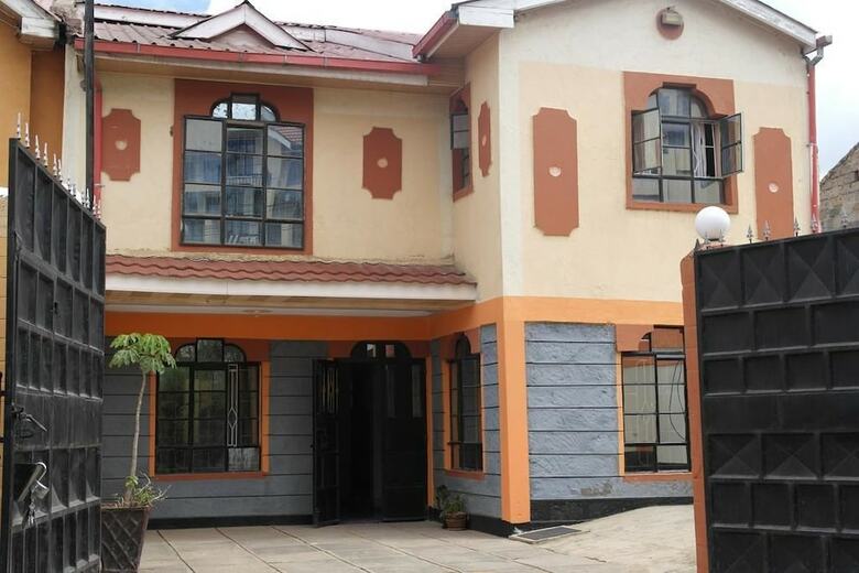 Hotel Blueman Smile Suites - Jkia