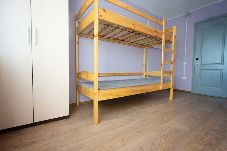 Hostal Breeze Hotel - Hostel