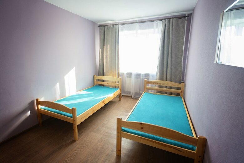 Hostal Breeze Hotel - Hostel