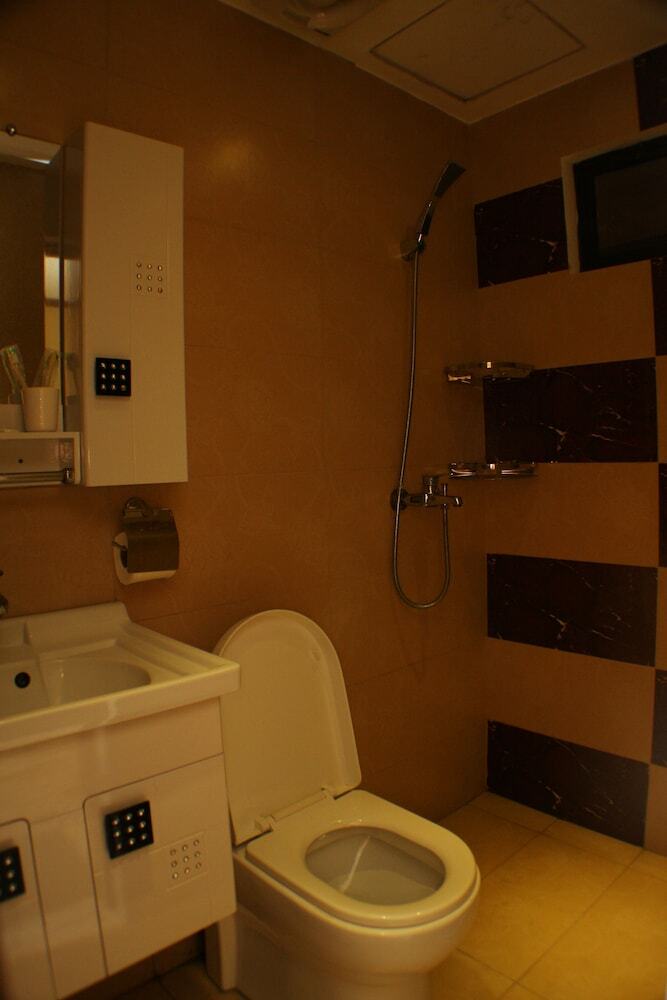 Hotel 7 Days Inn