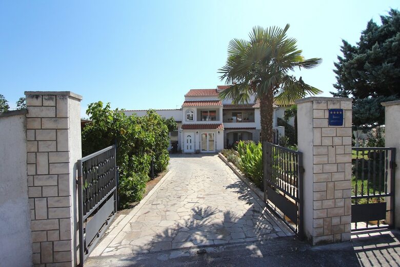 Apartment Neily
