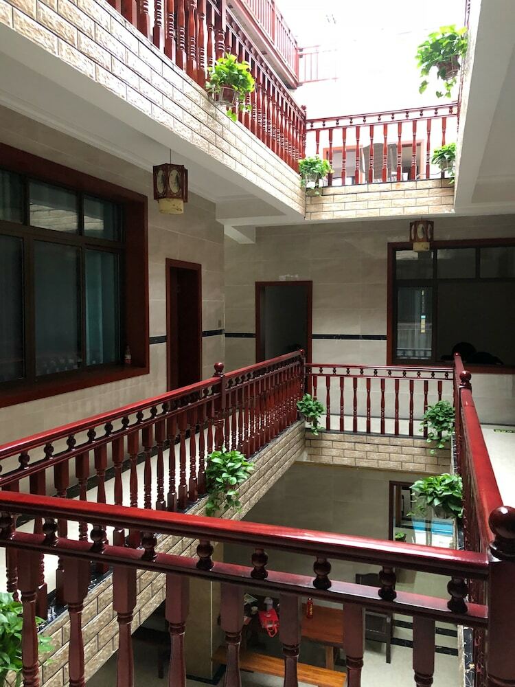 Hotel Yan Ting Ju Inn