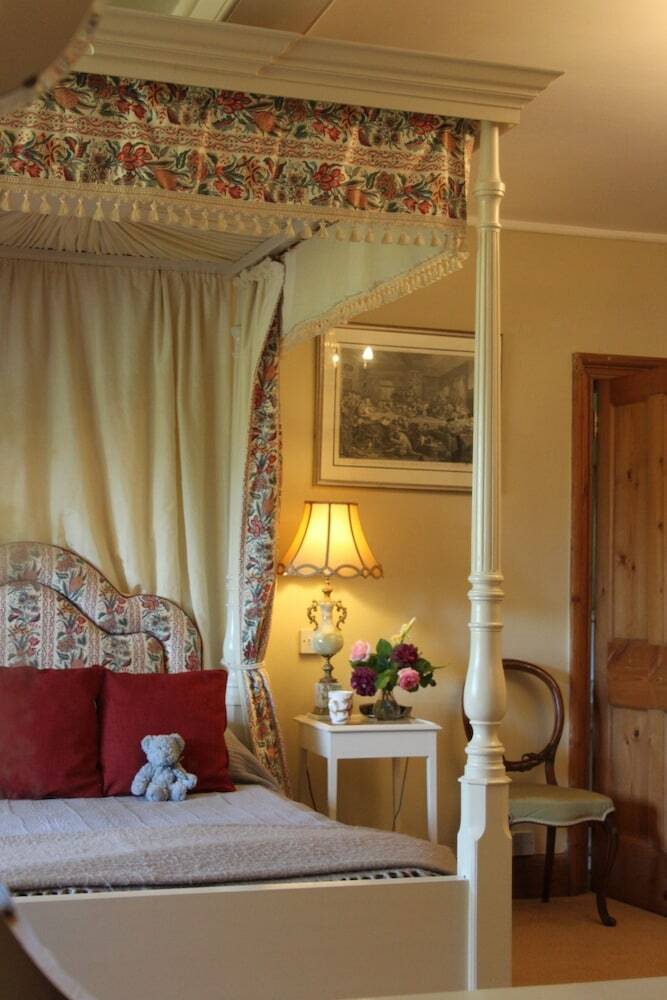 Bed & Breakfast Lullington House
