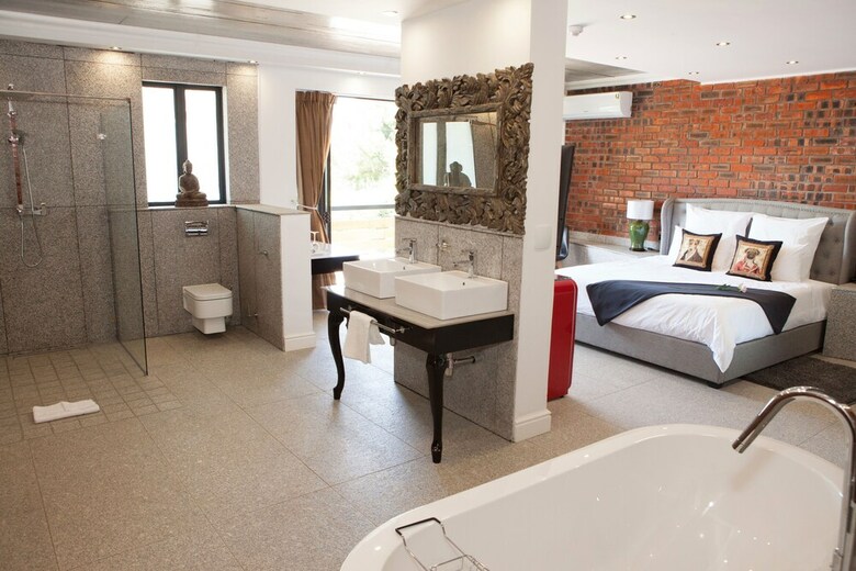 Hotel Purple Rayn Boutique Guest House