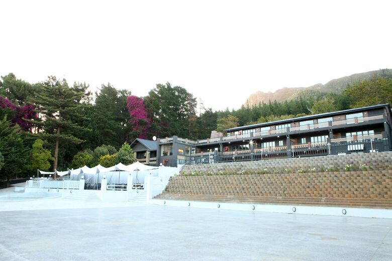 Hotel Purple Rayn Boutique Guest House