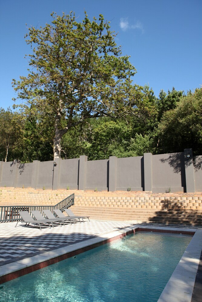 Hotel Purple Rayn Boutique Guest House