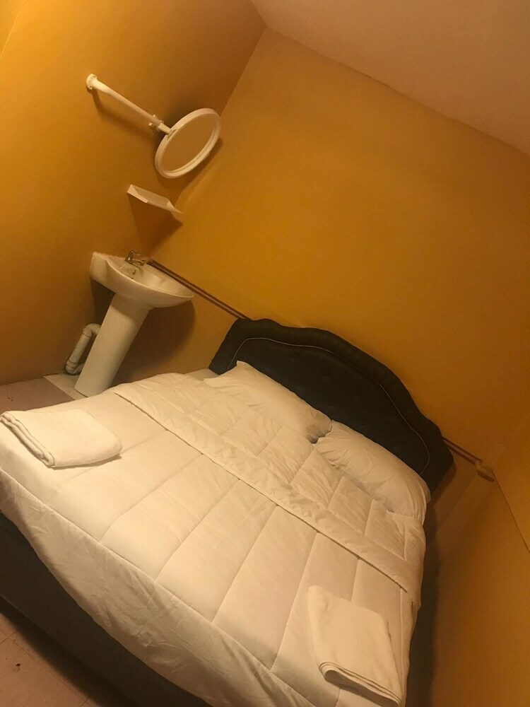 Hotel Happa Residency