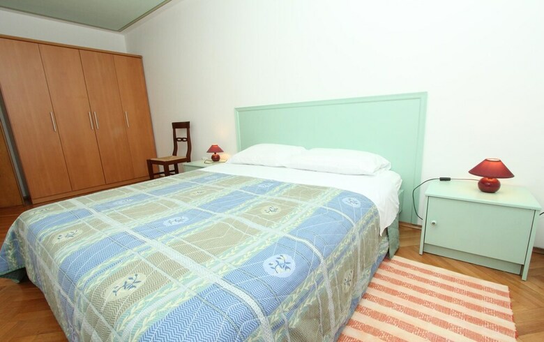 Apartments Cademia