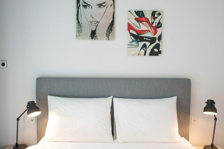 Docklands Apart Hotel