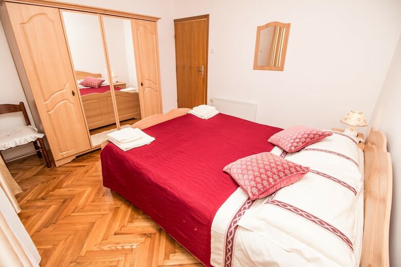 Apartments Divna