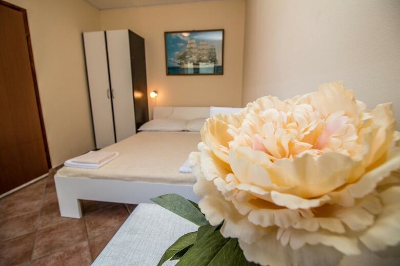 Apartments Divna