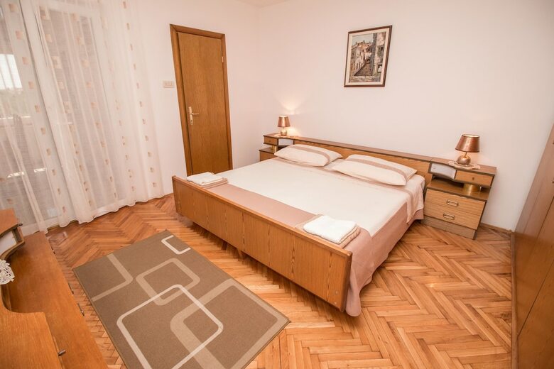 Apartments Divna