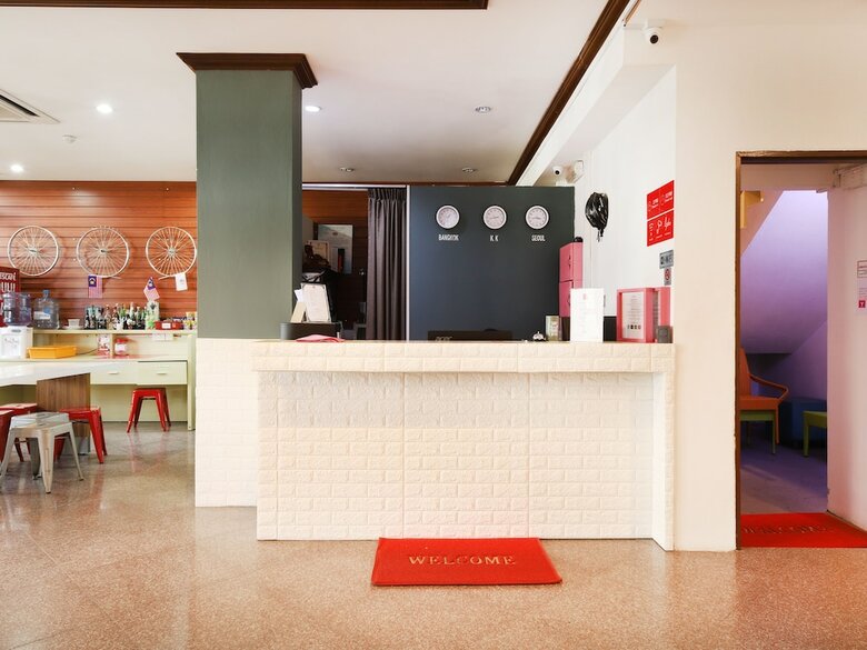 Oyo 564 Y Hotel