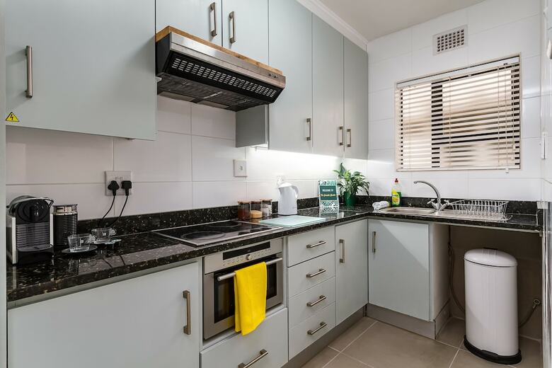 Apartamentos Bay Point 4b