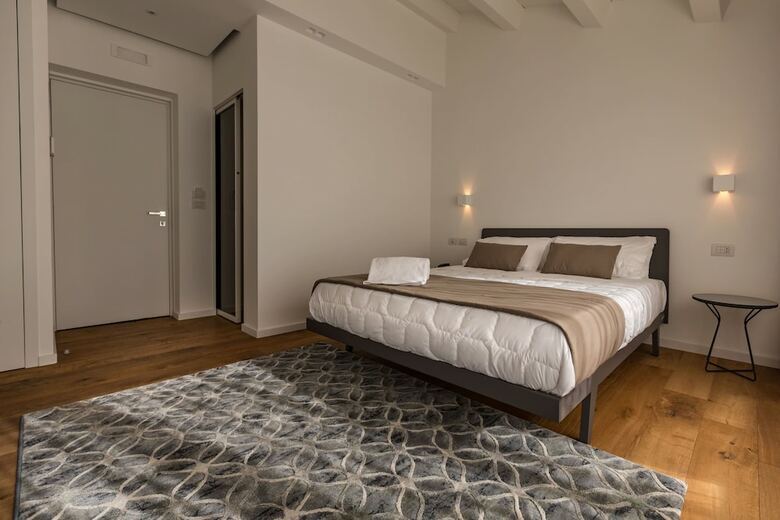 Plebis B&B