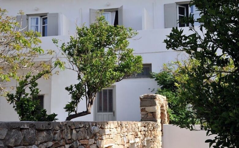 Anezina Hotel