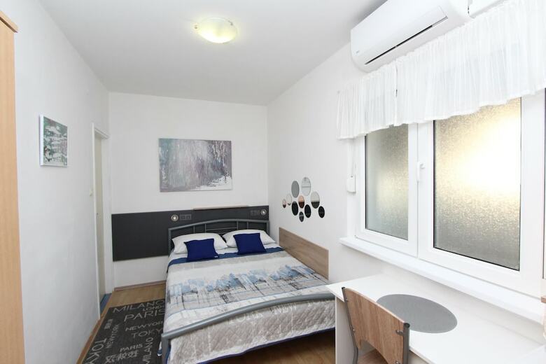 Hotel Apartments Eva