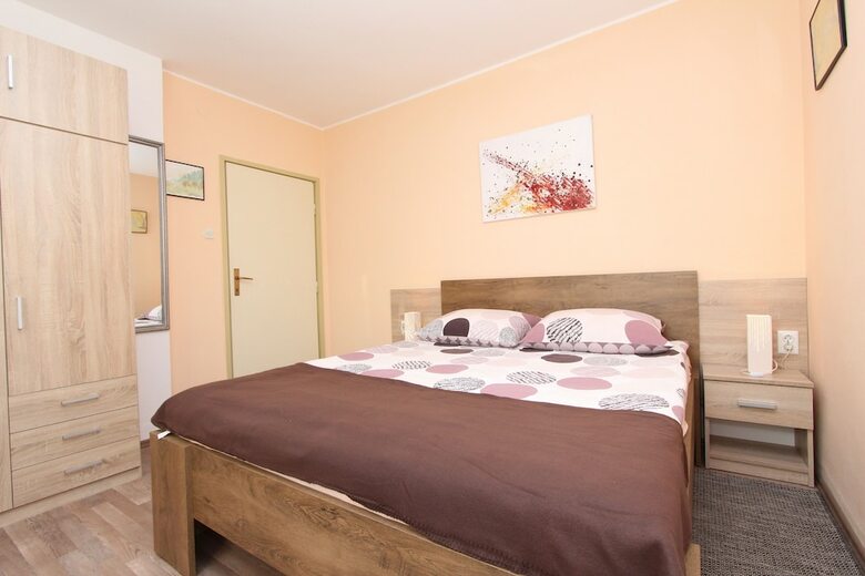 Hotel Apartments Eva