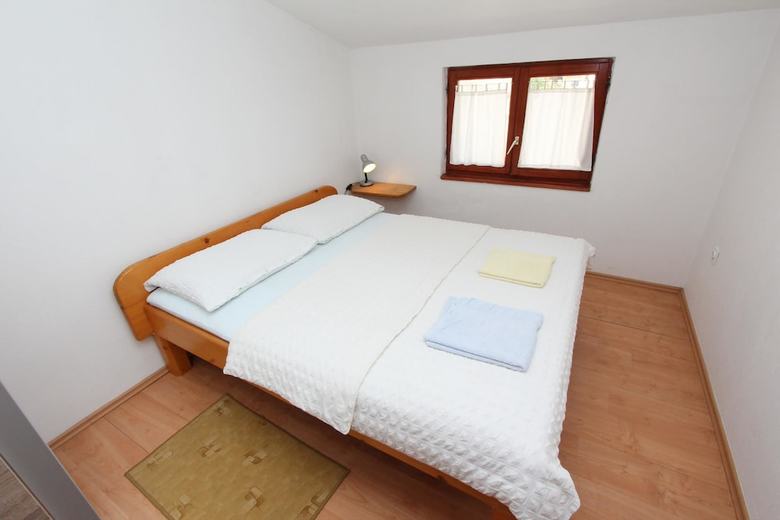 Apartments Lora