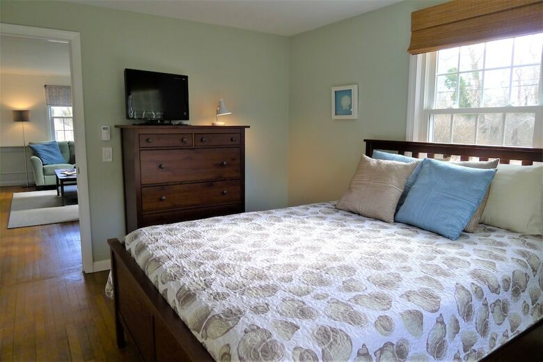 279 Alden - 3 Bedroom House