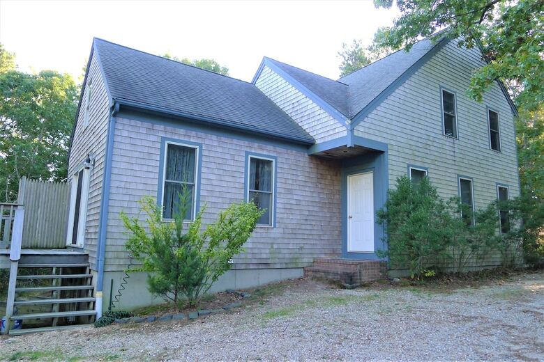 300 Gross Hill - 3 Bedroom House
