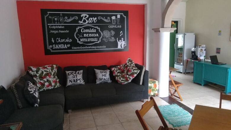 Hostal Macab�a Hostel E Pousada